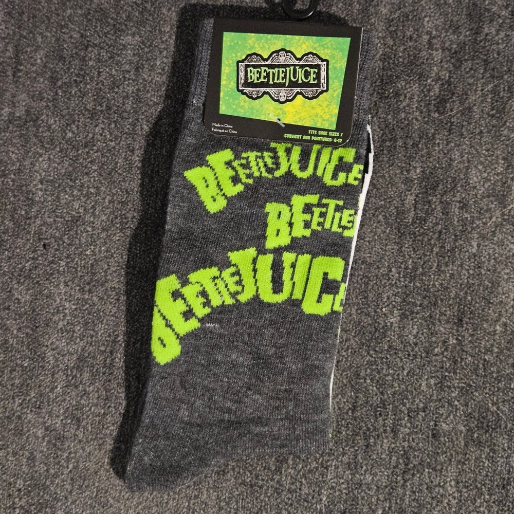 Beetlejuice Mens Crew Socks Gray Neon Green Logo Graphic Shoe Size 6-12 NWT